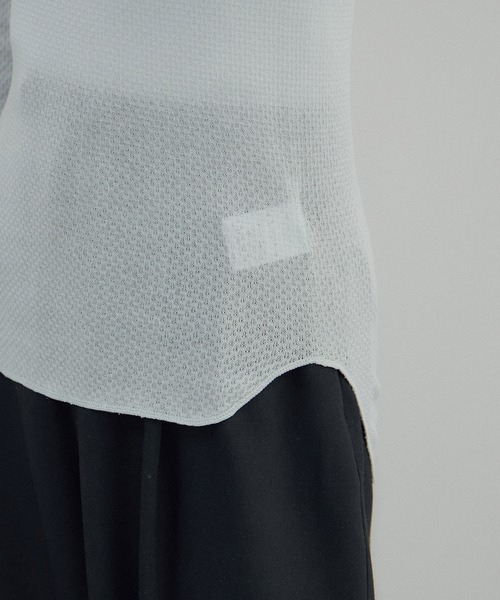 SALON adam et rope'(サロン アダム エ ロペ)の「鹿の子フライスヘンリーネックプルオーバー(Tシャツ/カットソー・レディース・ブラック/サックスブルー/オフホワイト・FREE)」の22枚目の写真