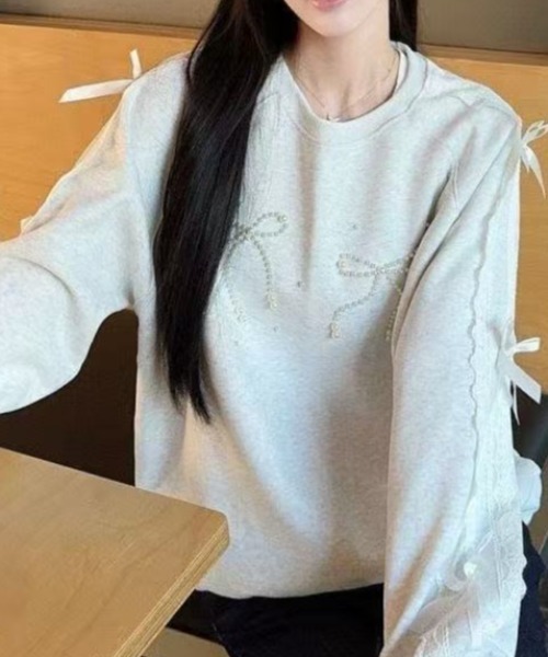 GEMEDA(ジェメダ)の「レース×リボン装飾パールボウスウェット(スウェット・レディース・ネイビー/グレー・M)」の22枚目の写真