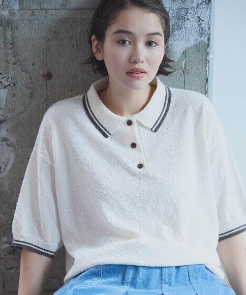 ONIGIRI（オニギリ）の「配色ラインニットポロ（ニット/セーター・レディース・ネイビー/アイボリー・FREE）」の2枚目の写真