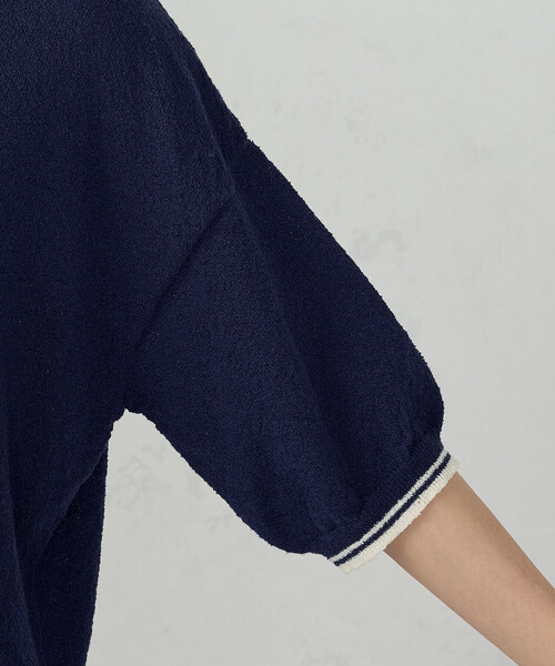 ONIGIRI（オニギリ）の「配色ラインニットポロ（ニット/セーター・レディース・ネイビー/アイボリー・FREE）」の19枚目の写真