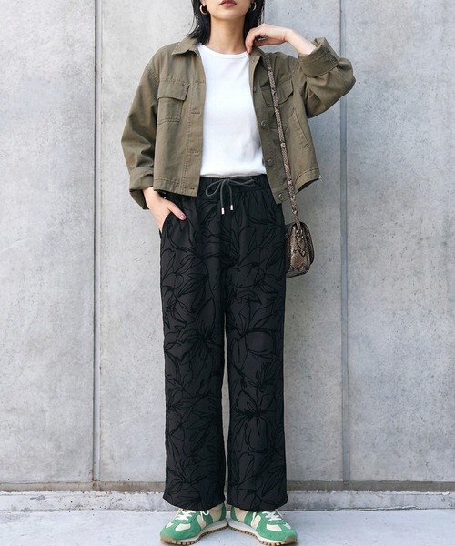 itto...(イット)の「フロッキーフラワーワイドパンツ(スラックス・レディース・ブラック/チャコール/モカ・M)」の20枚目の写真