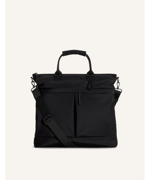 Maison Kitsune(メゾンキツネ)の「NYLON TOTE(ショルダーバッグ・メンズ・ブラック・U)」の2枚目の写真