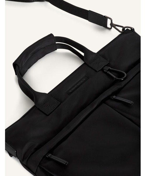 Maison Kitsune(メゾンキツネ)の「NYLON TOTE(ショルダーバッグ・メンズ・ブラック・U)」の7枚目の写真