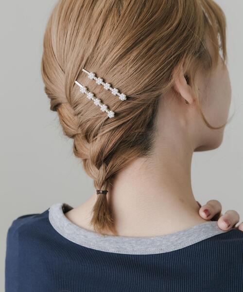 SMELLY(スメリー)の「パールフラワー2セットヘアピン(ヘアピン・レディース・ホワイト系その他・-)」の3枚目の写真