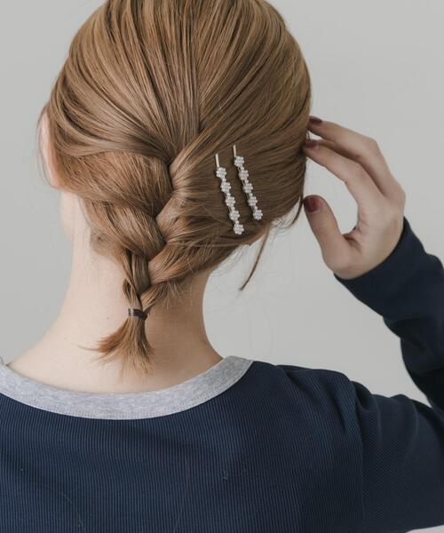 SMELLY(スメリー)の「パールフラワー2セットヘアピン(ヘアピン・レディース・ホワイト系その他・-)」の4枚目の写真