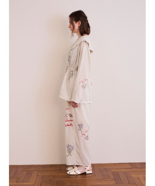 COEL（コエル）の「ヴィンテージ刺繍パンツ（その他パンツ・レディース・アイボリー/ブラック・38/36）」の5枚目の写真