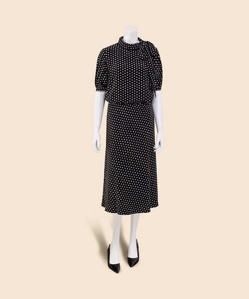 BROOKS BROTHERS(ブルックスブラザーズ)の「ビスコースクレープ ドットプリント タイネックブラウス(シャツ/ブラウス・レディース・ブラック・SMALL/X-SMALL/LARGE/MEDIUM)」の3枚目の写真