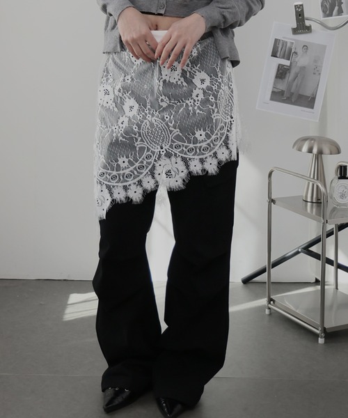 Ulysses(ユリシス)の「レースレイヤードアシメスカート(スカート・レディース・ホワイト/ブラック・F)」の2枚目の写真