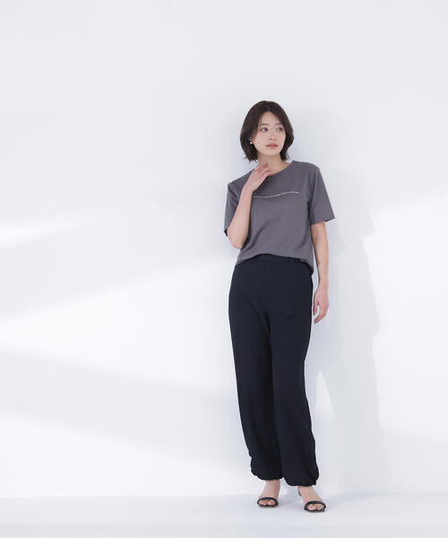 NATURAL BEAUTY BASIC（ナチュラルビューティーベーシック）の「◇メッセージロゴＴシャツ（Tシャツ/カットソー・レディース・オフホワイト/チャコールグレー/ベージュ・FREE）」の8枚目の写真