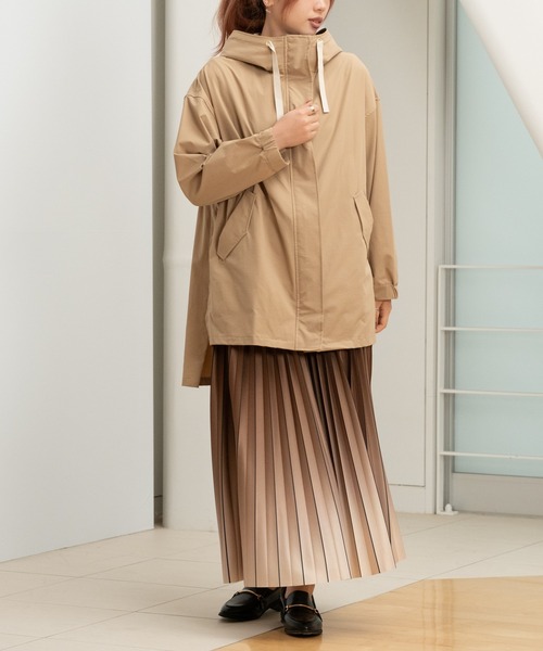 STRAWBERRY-FIELDS（ストロベリーフィールズ）の「2wayサーブルクロス撥水（マウンテンパーカー・レディース・ネイビー/ブラウン/サックスブルー・2）」の6枚目の写真