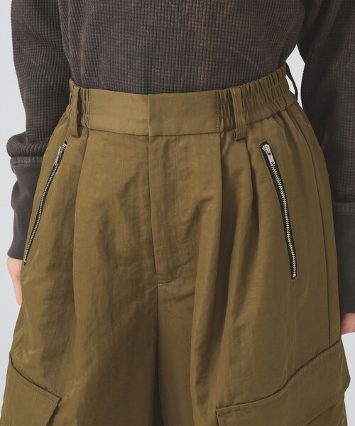 Ray BEAMS（レイビームス）の「カーゴ ハーフ パンツ（カーゴパンツ・レディース・オリーブ/ブラック・1/0）」の19枚目の写真