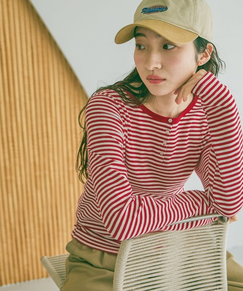 niko and...（ニコアンド）の「コットンヘンリーネックプルオーバー（Tシャツ/カットソー・レディース・レッド/ライトブルー/ネイビー・FREE）」の9枚目の写真