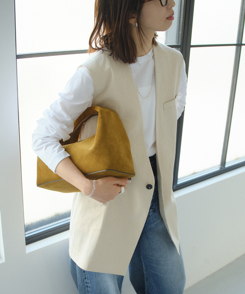 VERMEIL par iena（ヴェルメイユパーイエナ）の「Clean Linen ベスト（ベスト・レディース・ベージュ/キャメル・FREE）」の2枚目の写真