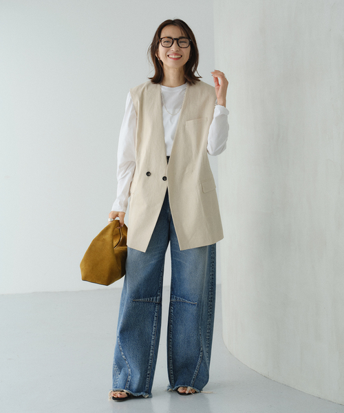 VERMEIL par iena（ヴェルメイユパーイエナ）の「Clean Linen ベスト（ベスト・レディース・ベージュ/キャメル・FREE）」の9枚目の写真