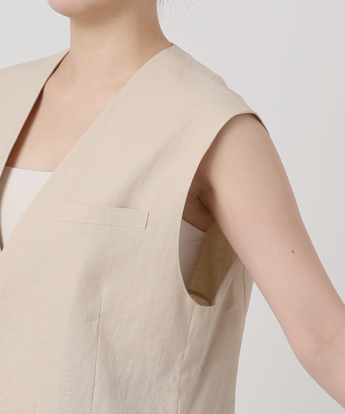 VERMEIL par iena（ヴェルメイユパーイエナ）の「Clean Linen ベスト（ベスト・レディース・ベージュ/キャメル・FREE）」の15枚目の写真