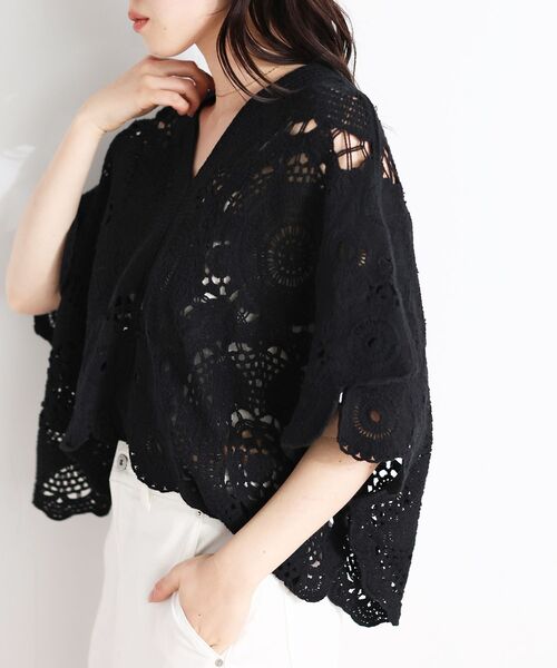 le.coeur blanc(ルクールブラン)の「TORRAZZO DONNAクロシェレースブラウス(シャツ/ブラウス・レディース・ブラック/アイボリー・38)」の6枚目の写真