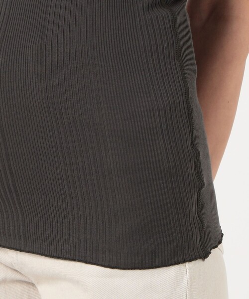 HAKUJI（ハクジ）の「HAKUJI ランダムリブ オープンバックキャミソール（キャミソール・レディース・チャコールグレー/ホワイト・FREE）」の10枚目の写真