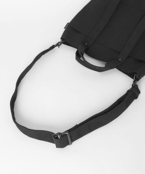 URBAN RESEARCH（アーバンリサーチ）の「KARRI AMIACALVA　2 WAYT TOTE M（トートバッグ・メンズ・グレー/ブラック・FREE）」の9枚目の写真