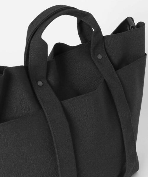 URBAN RESEARCH（アーバンリサーチ）の「KARRI AMIACALVA　2 WAYT TOTE M（トートバッグ・メンズ・グレー/ブラック・FREE）」の10枚目の写真