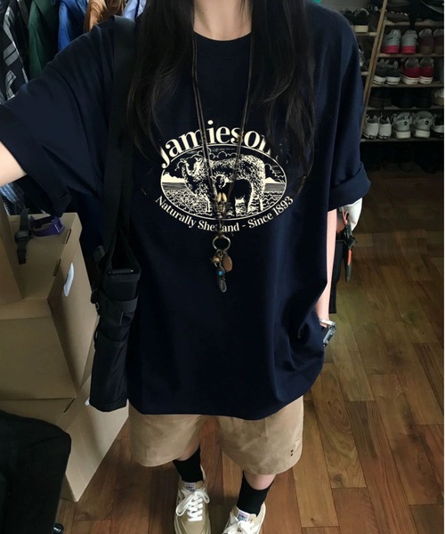 Teem Store(チームストア)の「カレッジロゴアニマルプリントオーバーサイズTシャツ(Tシャツ/カットソー・レディース・グリーン/ホワイト/ブラック/ワイン/ピンク・F)」の2枚目の写真