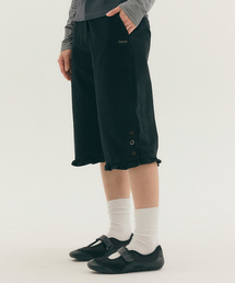 Fallett（ファレット）の「フリルカプリパンツブラック（その他パンツ）」