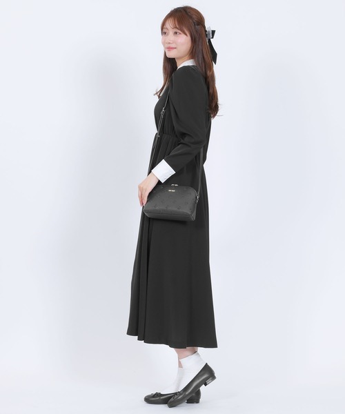 MARY QUANT（マリークワント）の「シンプルエンボスデイジー ポシェット（ショルダーバッグ・レディース・ベージュ/ライトブルー/ブラック・FREE）」の8枚目の写真