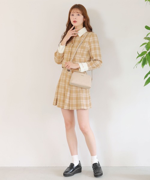 MARY QUANT（マリークワント）の「シンプルエンボスデイジー ポシェット（ショルダーバッグ・レディース・ベージュ/ライトブルー/ブラック・FREE）」の14枚目の写真