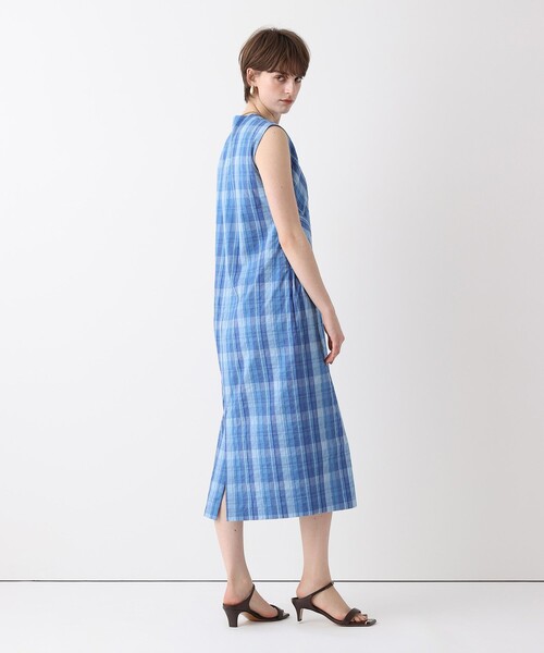 allureville（アルアバイル）の「オンブレチェックツイストワンピース（ワンピース・レディース・ブルー・2/1）」の4枚目の写真