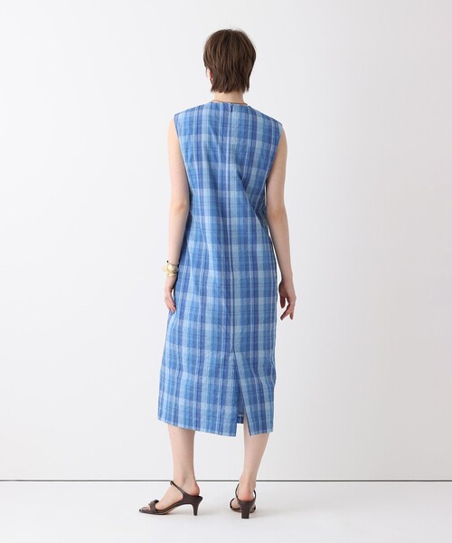 allureville（アルアバイル）の「オンブレチェックツイストワンピース（ワンピース・レディース・ブルー・2/1）」の5枚目の写真