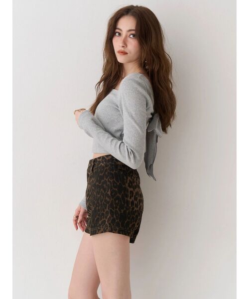 EVRIS（エヴリス）の「【パッド付】2WAYバックリボンスクエアネックリブトップス（Tシャツ/カットソー・レディース・グレー/ブラック/ホワイト/ピンク・FREE）」の7枚目の写真