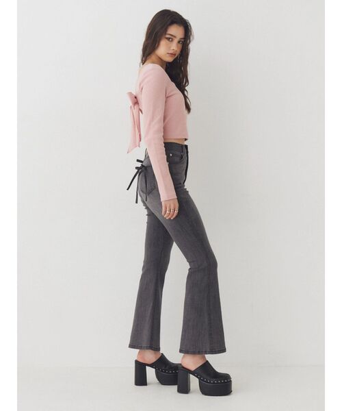 EVRIS（エヴリス）の「【パッド付】2WAYバックリボンスクエアネックリブトップス（Tシャツ/カットソー・レディース・グレー/ブラック/ホワイト/ピンク・FREE）」の17枚目の写真