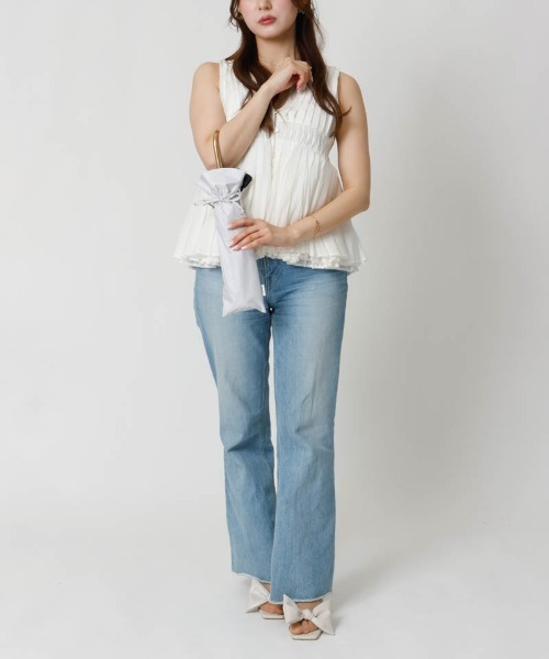 dazzlin（ダズリン）の「【dazzlin(ダズリン)】無地アーチフリル晴雨兼用傘（折りたたみ傘）（折りたたみ傘・レディース・ホワイト/スモークピンク/ブラック/ミント・FREE）」の11枚目の写真