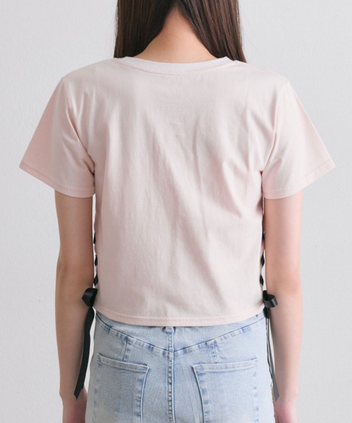 OLIVE des OLIVE(オリーブデオリーブ)の「Sastinable レースアップTシャツ(Tシャツ/カットソー・レディース・オフホワイト/ブラック/ピンク・FREE)」の6枚目の写真