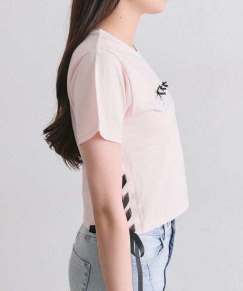 OLIVE des OLIVE(オリーブデオリーブ)の「Sastinable レースアップTシャツ(Tシャツ/カットソー・レディース・オフホワイト/ブラック/ピンク・FREE)」の5枚目の写真