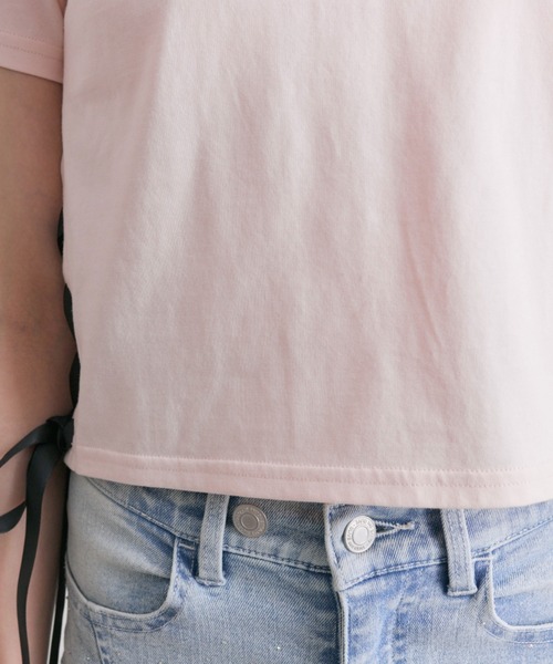 OLIVE des OLIVE(オリーブデオリーブ)の「Sastinable レースアップTシャツ(Tシャツ/カットソー・レディース・オフホワイト/ブラック/ピンク・FREE)」の12枚目の写真