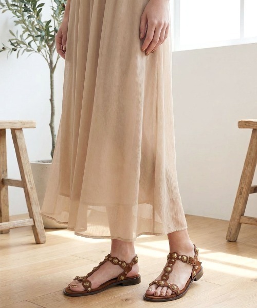 ASH（アッシュ）の「アッシュ【PHANNY】スタッズサンダル ブラウン アースカラー スエード レザー フラット 3cmヒール（サンダル・レディース・ダークブラウン・35/36/37/38/39）」の5枚目の写真