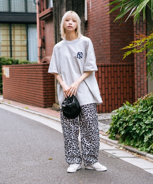 SAVIER(サビアー)の「【SAVIER/サビアー】×【ZERO STAIN/ゼロステイン】コラボ NY ロゴ刺繍 半袖 Tシャツ/ NY Logo(Tシャツ/カットソー・メンズ・ホワイト/ブラック/オフホワイト・MEDIUM/LARGE)」の20枚目の写真
