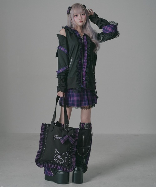 DearMyLove(ディアマイラブ)の「【クロミ×DML】スタッズレーストートバッグ【海外発送不可】(トートバッグ・レディース・ブラック・FREE)」の4枚目の写真