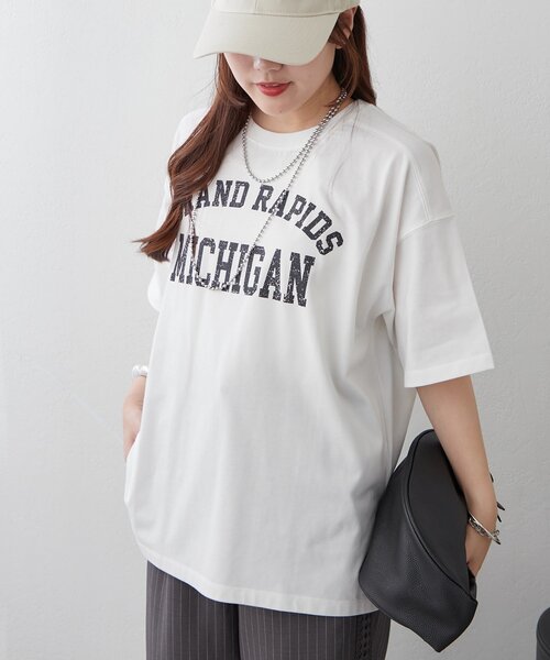 Remind me and forever(リマインドミーアンドフォーエバー)の「《サスティナブル》ロゴTシャツ(Tシャツ/カットソー・レディース・スミクロ/オフホワイト/アイボリー・FREE)」の5枚目の写真