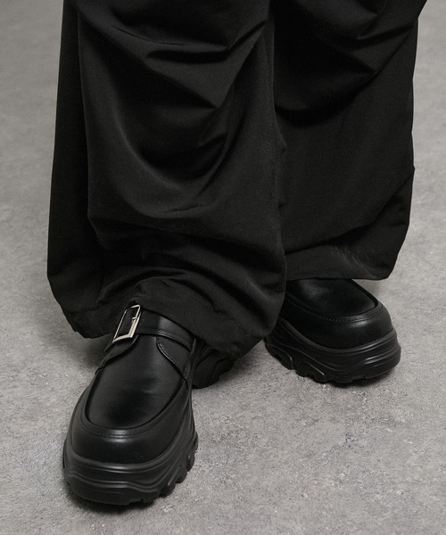 Alfred Alex(アルフレッドアレックス)の「【Alfred Alex】+5cm Chunky High-Sole Belt Sneaker Loafer / ハイソール ベルトスニーカーローファー(ローファー・メンズ・ブラック・L/M/S)」の4枚目の写真