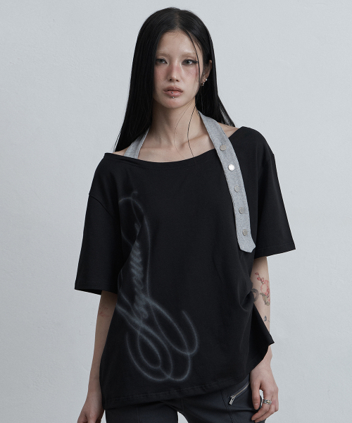 as you are(アズユーアー)の「ベルト付きホルターネックオフショルダーティー ブラック(Tシャツ/カットソー・レディース・その他・OS)」の3枚目の写真