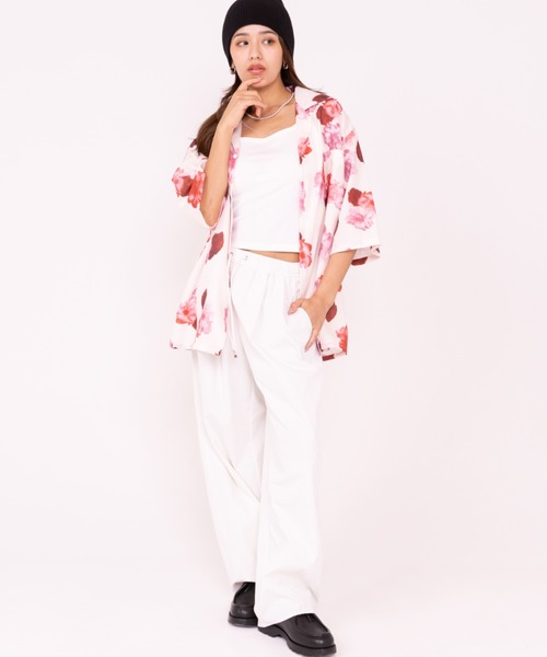 WYZ wear(ダブリューワイジィーウェア)の「オーバーサイズ総柄開襟アロハシャツ/花柄/蝶々柄/フラワーバタフライ/ユニセックス(シャツ/ブラウス・メンズ・ブラック/アイボリー/ブラック系その他/ホワイト・M/L/XL)」の20枚目の写真