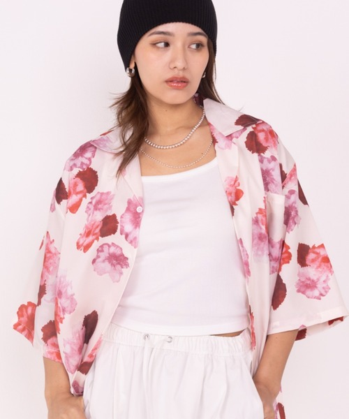 WYZ wear(ダブリューワイジィーウェア)の「オーバーサイズ総柄開襟アロハシャツ/花柄/蝶々柄/フラワーバタフライ/ユニセックス(シャツ/ブラウス・メンズ・ブラック/アイボリー/ブラック系その他/ホワイト・M/L/XL)」の19枚目の写真