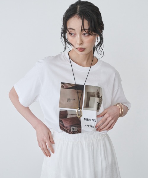 Anclear oui(アンクリアウィ)の「アソートプリントデザインT(Tシャツ/カットソー・レディース・ホワイト系その他/ホワイト系その他3/ホワイト系その他2・F)」の17枚目の写真
