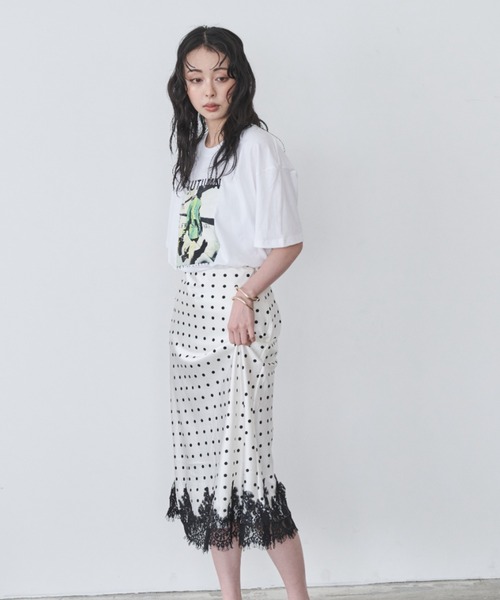 Anclear oui(アンクリアウィ)の「アソートプリントデザインT(Tシャツ/カットソー・レディース・ホワイト系その他/ホワイト系その他3/ホワイト系その他2・F)」の12枚目の写真