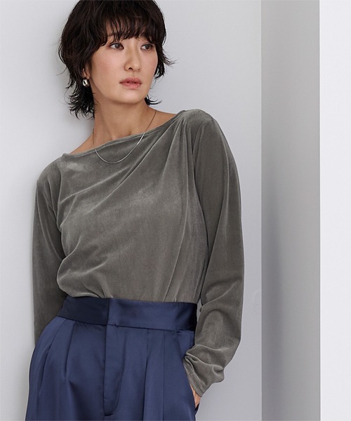 UR'S(ユアーズ)の「ベロアドレープトップス(Tシャツ/カットソー・レディース・オフホワイト/ブラウン/チャコール/ブラック/モカ・S/L/M)」の16枚目の写真