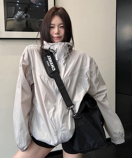 Dalfwin(ダールフィン)の「韓国ファッション 薄手ドローストリングウインドブレーカー(マウンテンパーカー・レディース・ホワイト/グレー・FREE)」の7枚目の写真