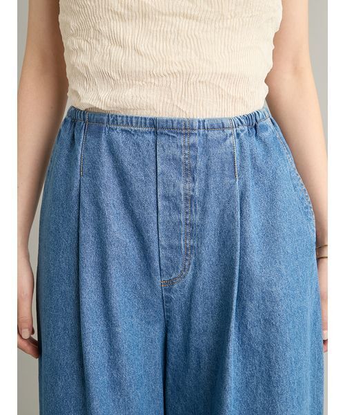 Mila Owen（ミラオーウェン）の「ウエストゴムワイドイージーデニムパンツ（デニムパンツ・レディース・ベージュ/インディゴブルー/ライトブルー・00/1/0）」の15枚目の写真
