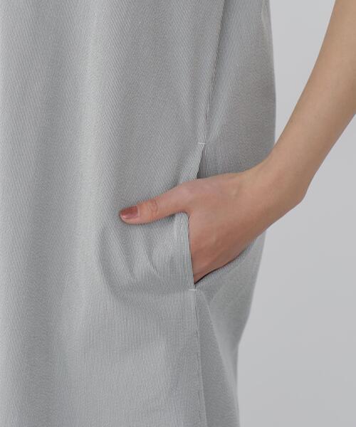 human woman(ヒューマンウーマン)の「◆【名品 / 吸水速乾 / ストレッチ / ウォッシャブル】クールマックスワンピース(ワンピース・レディース・ネイビー/ブラック系その他3・MEDIUM)」の3枚目の写真