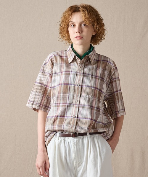 Eddie Bauer(エディーバウアー)の「マドラス プレイド 半袖シャツ(シャツ/ブラウス・メンズ・オレンジ系/レッド系/ネイビー系/ベージュ系・M/L/XL/XXL/S)」の2枚目の写真